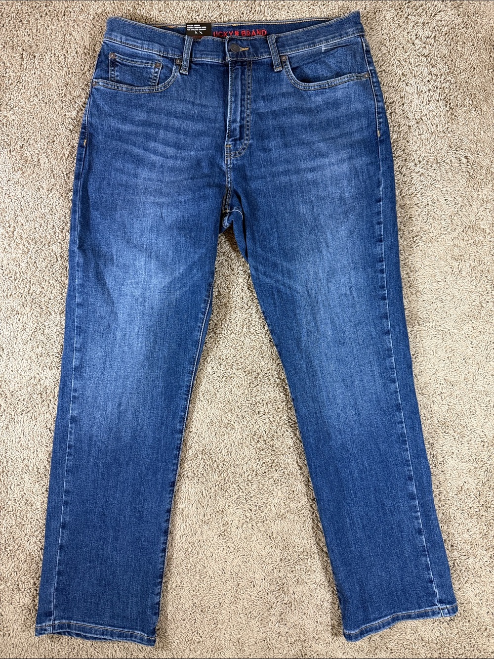 Lucky Brand Men’s Medium Blue 410 Athletic Straight Leg Jeans SKU1545